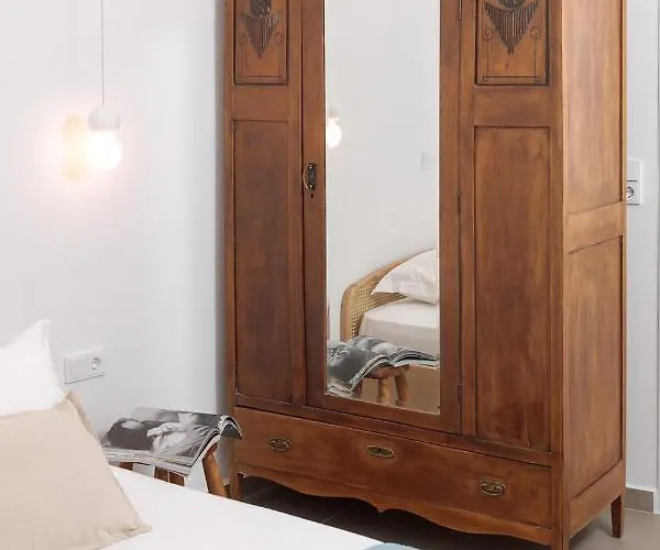 Casa De Sal * Naxos City